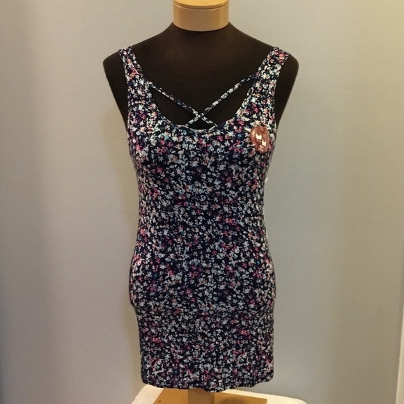SO L floral tank NWT reversible criss cross - Picture 13 of 16
